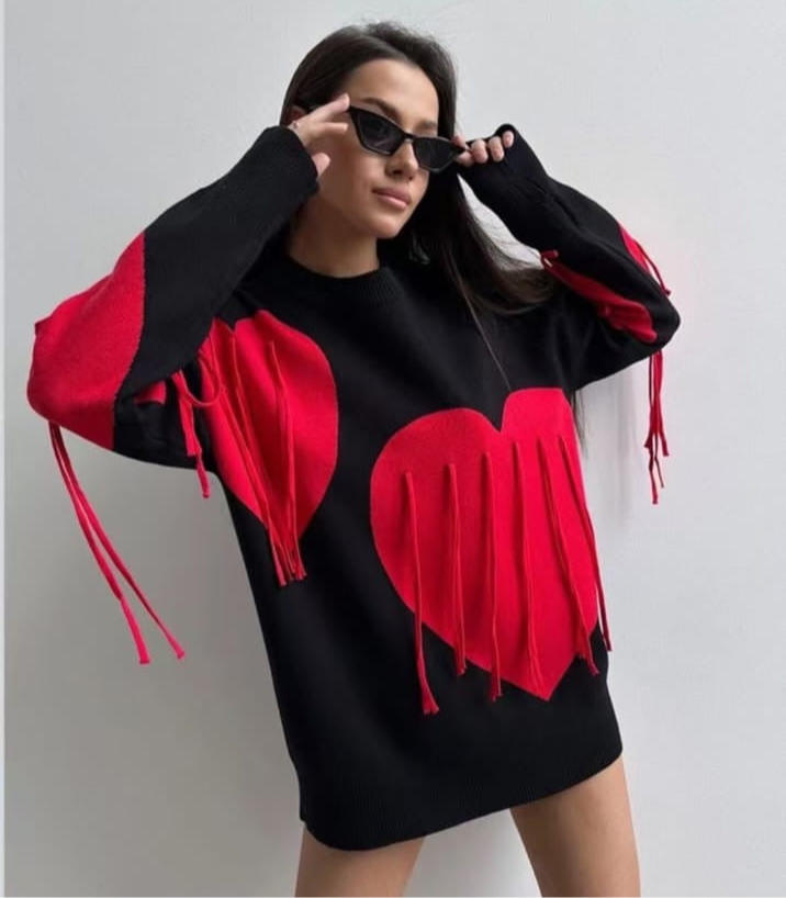 Heart fringes pullover