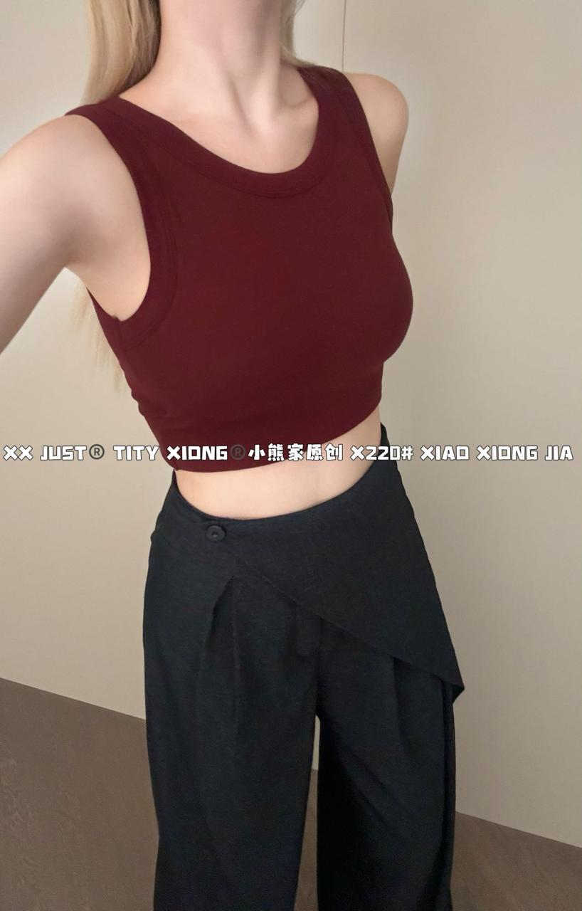 Criss cross padded top