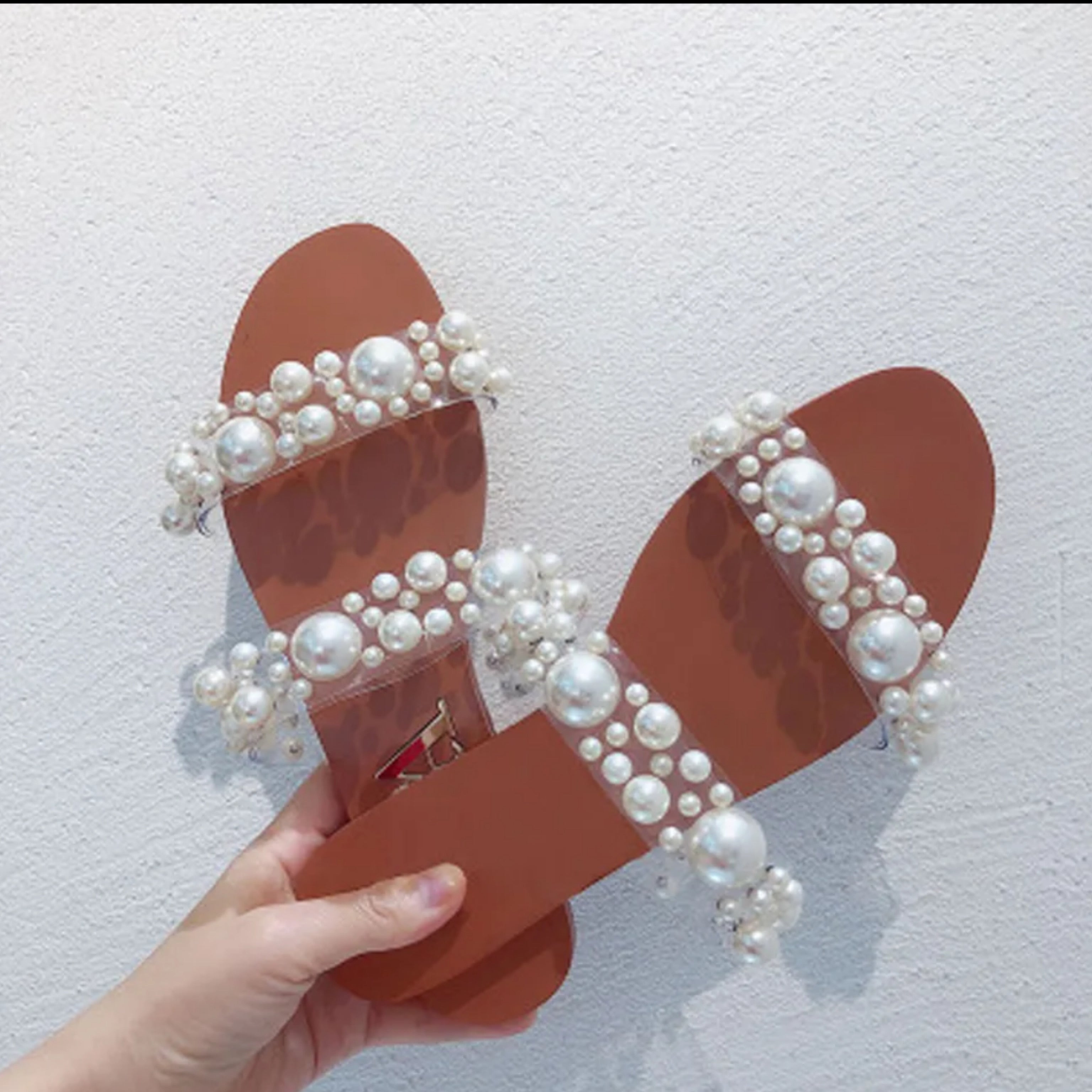 Pearl flat sandals discount zara